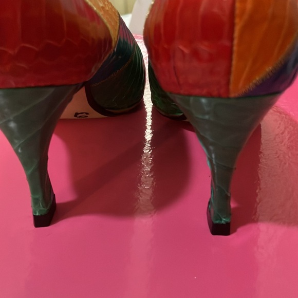 J Renee’ 5.5M Alligator Pattern Multi Colored Heels - Picture 6 of 7